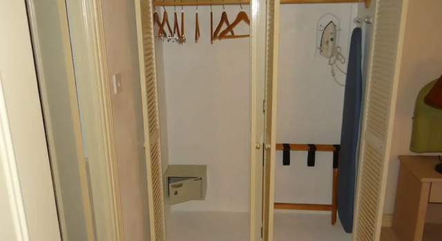 Tropical Winds Apartment Hotel, Boek Appartement Diamond Valley Hotels met Parkeerplaats, Parkeren