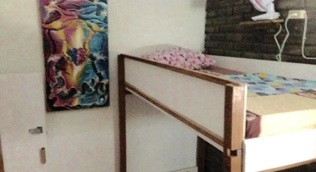 Кровать в общем номере Apollo Hostel