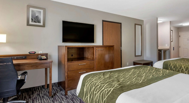 Четырёхместный номер Standard Comfort Inn & Suites North Little Rock JFK Blvd