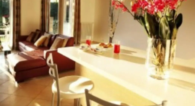 Tremezzo Residence 5-1 of 11 Apartments in An Exclusive Residence by Italian Apartments