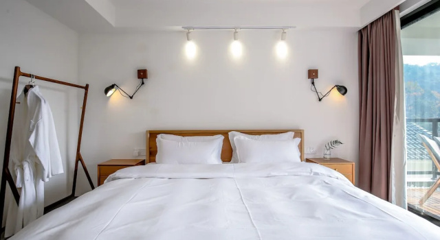 Номер Standard с балконом Hangzhou Sansu Hotel