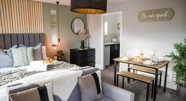 Студия Deluxe Derby's Beach Suites by Sasco Apartments