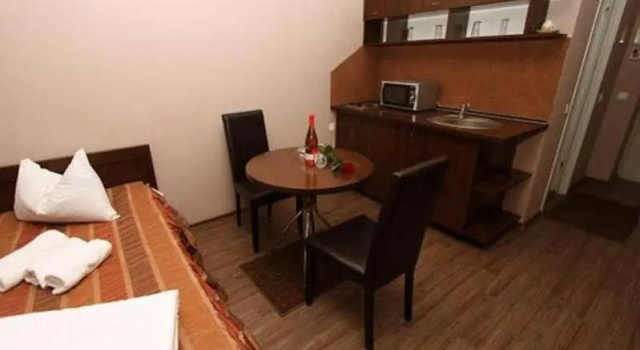 Ave Hotel Victoriei, Забронировать Отель Отели Бухареста с завтраком, рядом с National Institute of Gerontology and Geriatrics "Ana Aslan", Завтраки