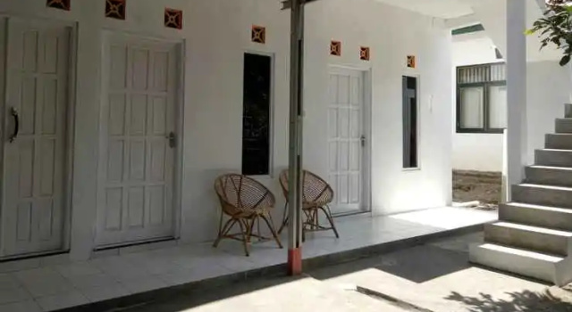 Omahkost Putih Medina 37