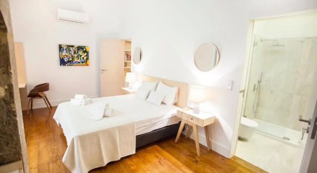 Апартаменты Historical City Center Apartment