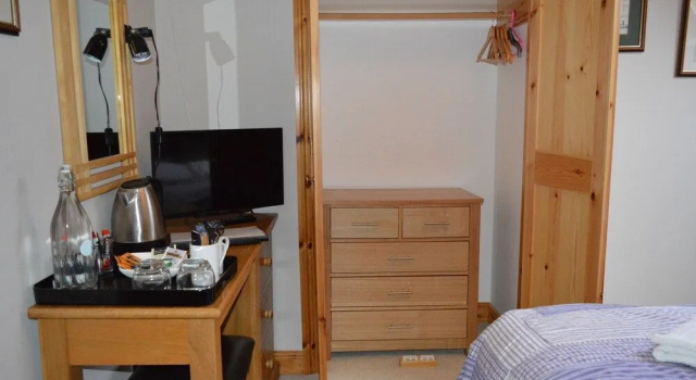 Cotenham Barn, Rezervați Bed and Breakfast Hoteluri în Panxworth cu parcare, Parcare