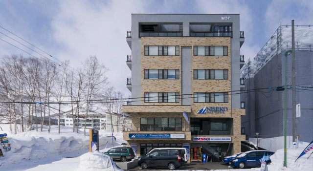 Mountainside Palace, Забронировать Апартаменты/квартира Нисеко Niseko Ski, рядом с Grand Hirafu King Quad 2