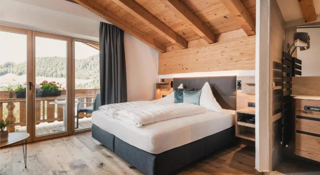 Трёхместный номер Standard с балконом Hotel Garni Hubertushof