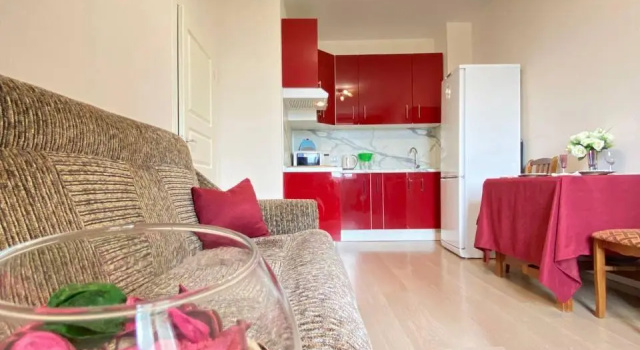 Star Group on 149 Narodnaya Opolcheniya Avenue, Rezervovat Apartmán Kirovskiy district Petrohrad