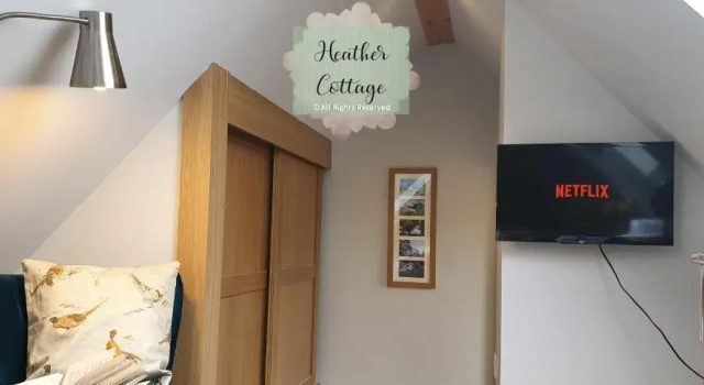 Heather Cottage Aberdeen, Book Feriehus Grampian hoteller med parkering, Parkering