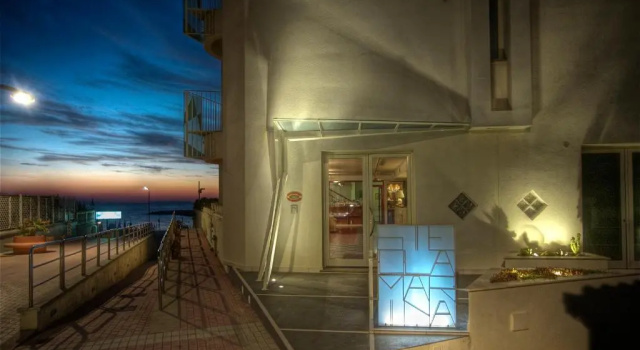 Трёхместный номер Standard с балконом Hotel Stella Marina