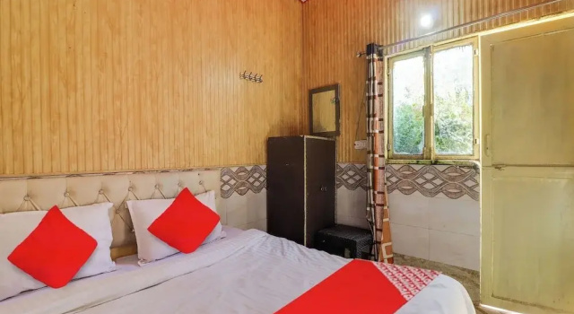 Krishna Mountain Cottage, Забронировать Дом для отпуска Коттеджи Бхимтал, Коттедж