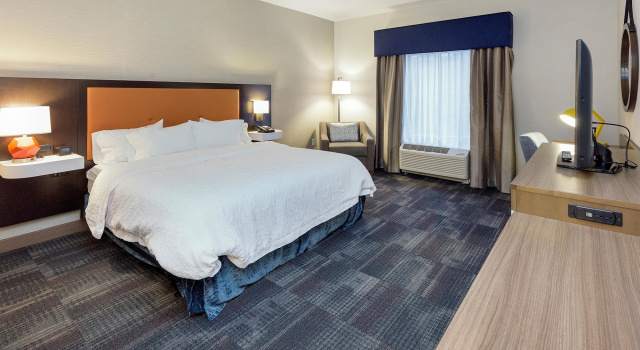 Hampton Inn & Suites Morgantown / University Town Centre, Buchen Sie Hotel Morgantown 