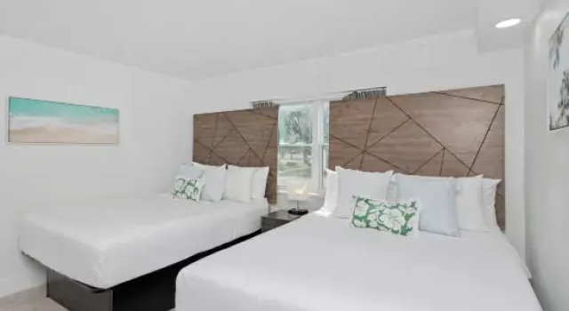 Люкс Fin's Inn & Suites