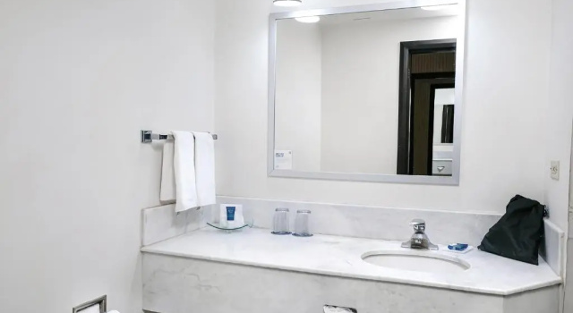 Четырёхместный номер Deluxe Four Points by Sheraton Saltillo