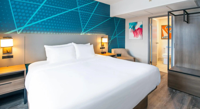 Comfort Suites London