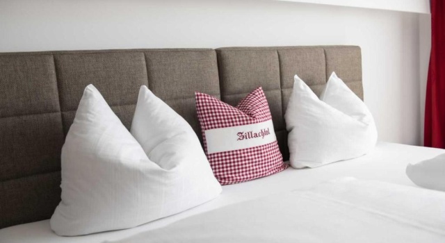 Трёхместный номер Standard Hotel Neuwirt
