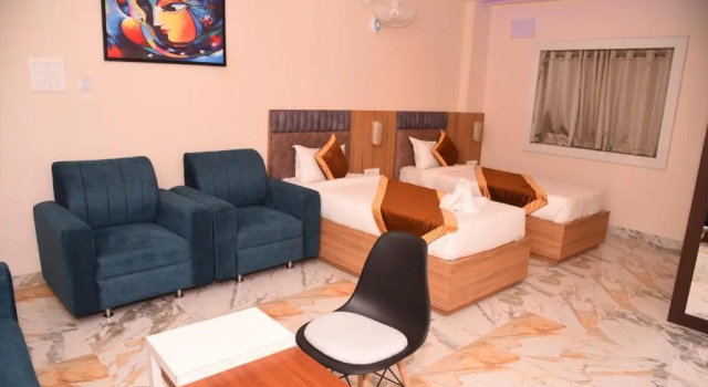 Люкс Hotel Ekta International !! 300 Mts From BABA BAIDYANATH DHAM TEMPLE
