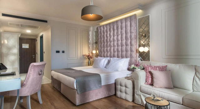 Casa di Fiore SPA and Medical Hotel, Mineral Pools & Private Beach, Забронировать Курортный отель Курортные отели области Варны, Курортный отель