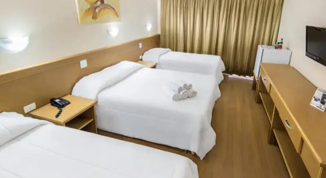 Одноместный номер Executive с балконом Hotel Nacional Inn Poços de Caldas - Lazer completo e Gastronomia no Centro
