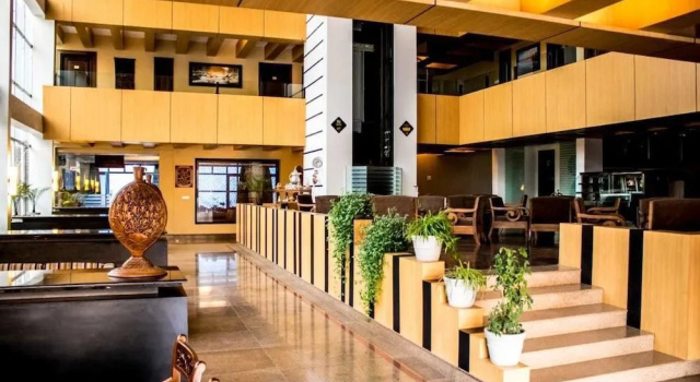 Hotel Grand Mahal, Забронировать Отель Сринагар 