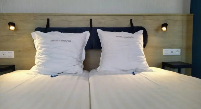 Трёхместный номер Standard c 1 комнатой HOTEL LEHOUCK