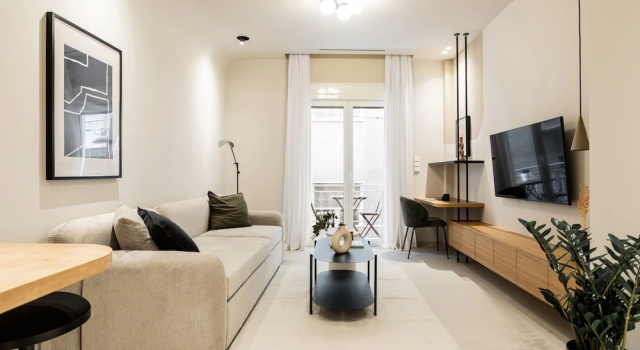 Апартаменты Standard с балконом Sleek City 1BR Escape in Athens