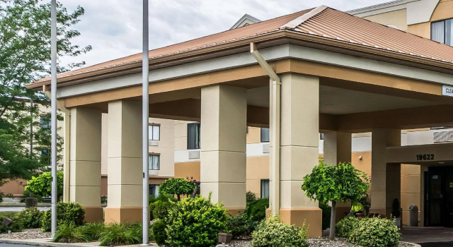 Номер Standard Quality Inn & Suites Evansville North