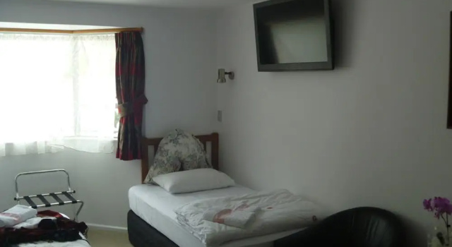 Номер Standard At Parkland Place B&B