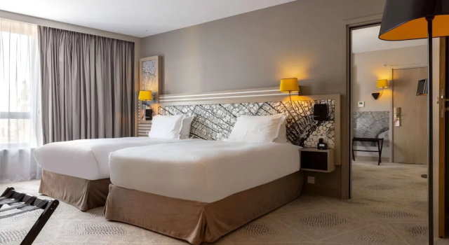 Двухместный семейный номер Standard Hilton Garden Inn Paris Massy