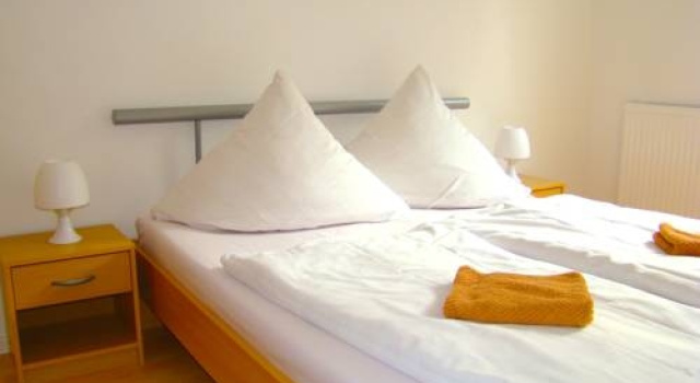 BNB Potsdamer Platz - Rooms & Apartments, Забронировать Хостел Хостелы Берлина, рядом с GDR Border Watchtower Erna-Berger-Strasse, Хостел
