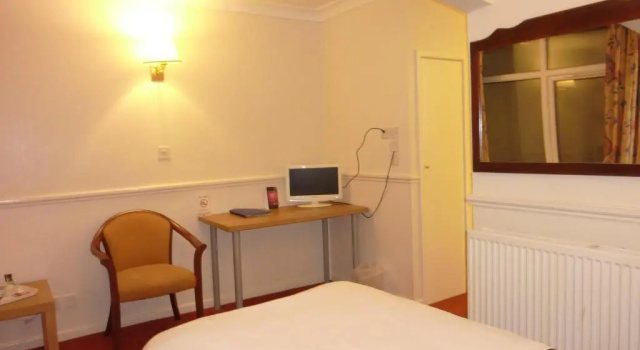 Номер Standard The Highfield Hotel