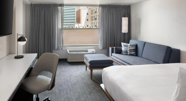 Courtyard by Marriott Stamford Downtown, Забронировать Отель Отели Delaware County с парковкой, Парковка