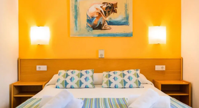 Apartamentos Vista Playa, Забронировать Апартаменты/квартира Отели Сьюдаделы с бассейном, рядом с Torre des Castellar, Бассейн