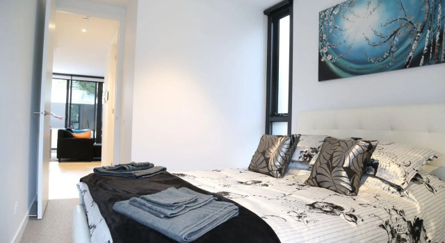 Heart of Ormond Apartment  by Ready Set Host, Забронировать Апартаменты/квартира Карнеги Melbourne Region