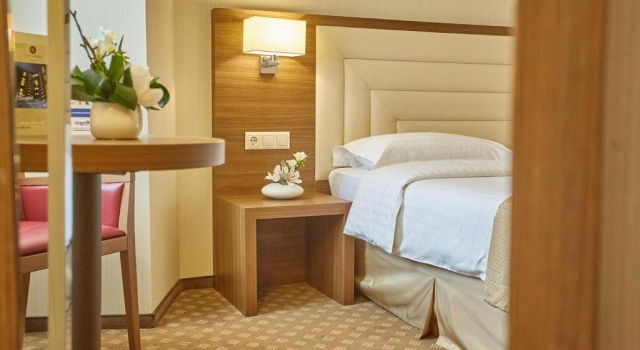 Двухместный номер Premier Central Plaza Hotel