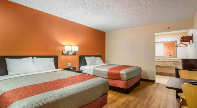 Четырёхместный номер Standard Motel 6-Winnie, TX