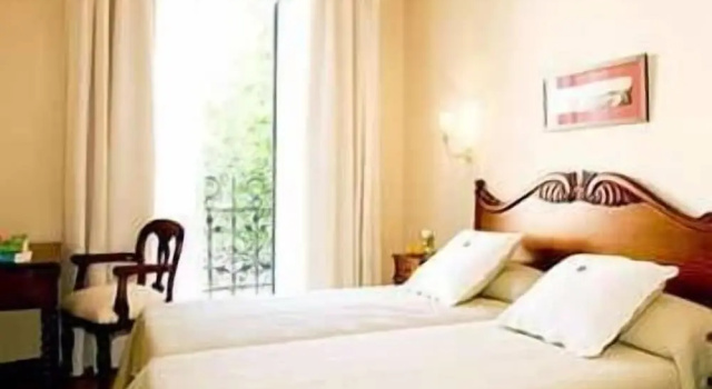 Двухместный номер Standard с балконом Hotel la Vila