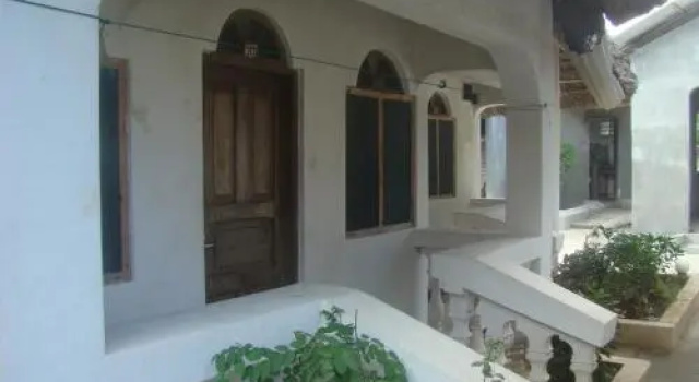 Coco Cabana Beach Bungalow, Забронировать Отель Нунгви 