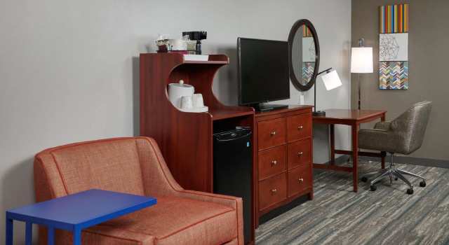 Четырёхместный номер Standard Hampton Inn & Suites Holly Springs