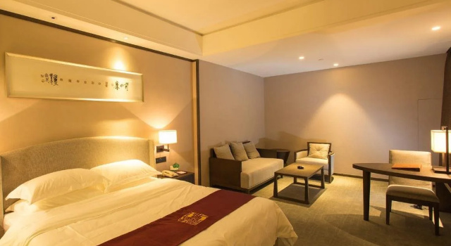 Experience Art Hotel