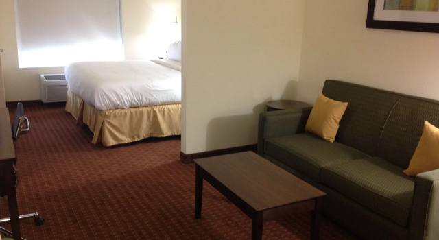 Holiday Inn Express Defuniak Springs by IHG, Varaa Hotelli Panhandle Florida hotellit, joissa on uima-allas, Uima-allas
