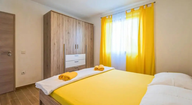 Amazing Home in Benkovac With 4 Bedrooms, Wifi and Outdoor Swimming Pool, Забронировать Отель Бенковац Задарская жупания