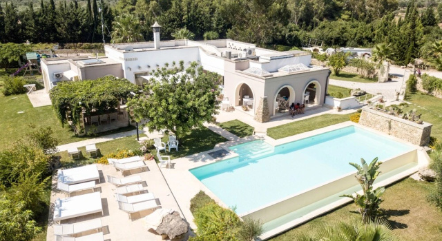 Cuti Mari Agriturismo, Book Hotel Alimini hoteller med pool, Swimmingpool