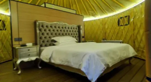 Тент Oriental Extraordinary Hot Spring Hotel (Kangding Yulin New Village)