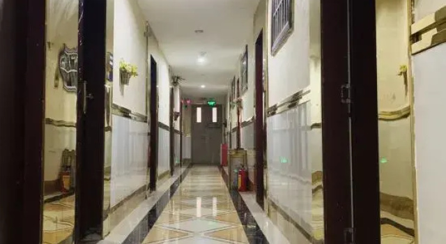 Yuexin Hotel(Guangzhou Shangxiajiu Pedestrian Street 13th Branch), Забронировать Отель Гуанчжоу Guangzhou Area