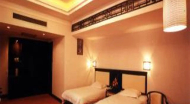 Home Inn Yansha 2nd, Забронировать Отель Отели Пекина с парковкой, Парковка