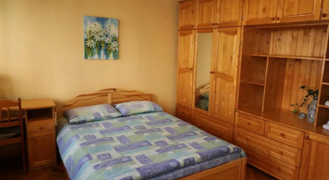 Divna Guest House, Rezervovat Penzión Gabrovo hotely s parkováním, Parkování
