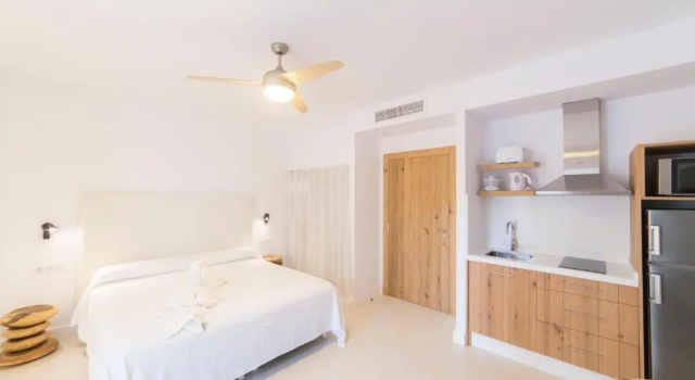 Студия Sa Cala Suites