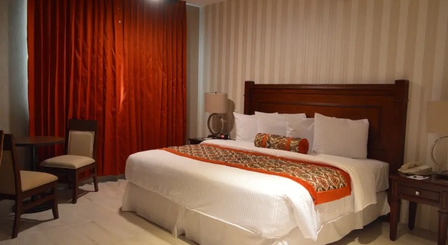 Полулюкс hotel villa magna poza rica